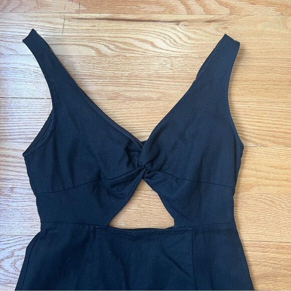 Cotton Linen Black Mini Dress with Sleek Silhouette Keyhole Back Tie Chic - Picture 2 of 6